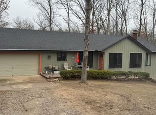 7111 W River Oaks Rd, Columbia, MO 65203