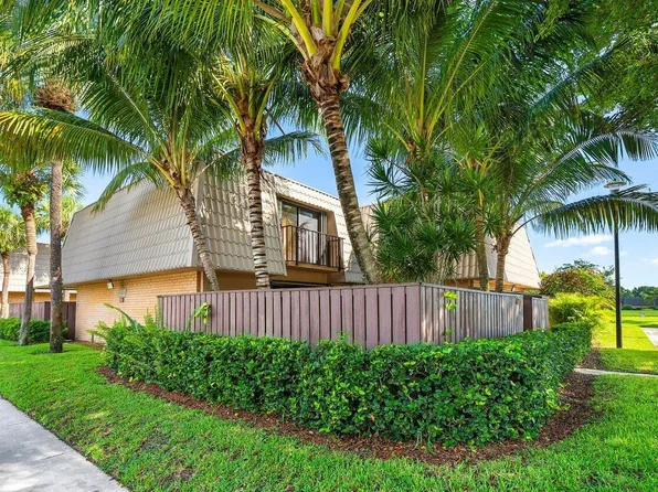 6811 68th Way, West Palm Beach, FL 33409