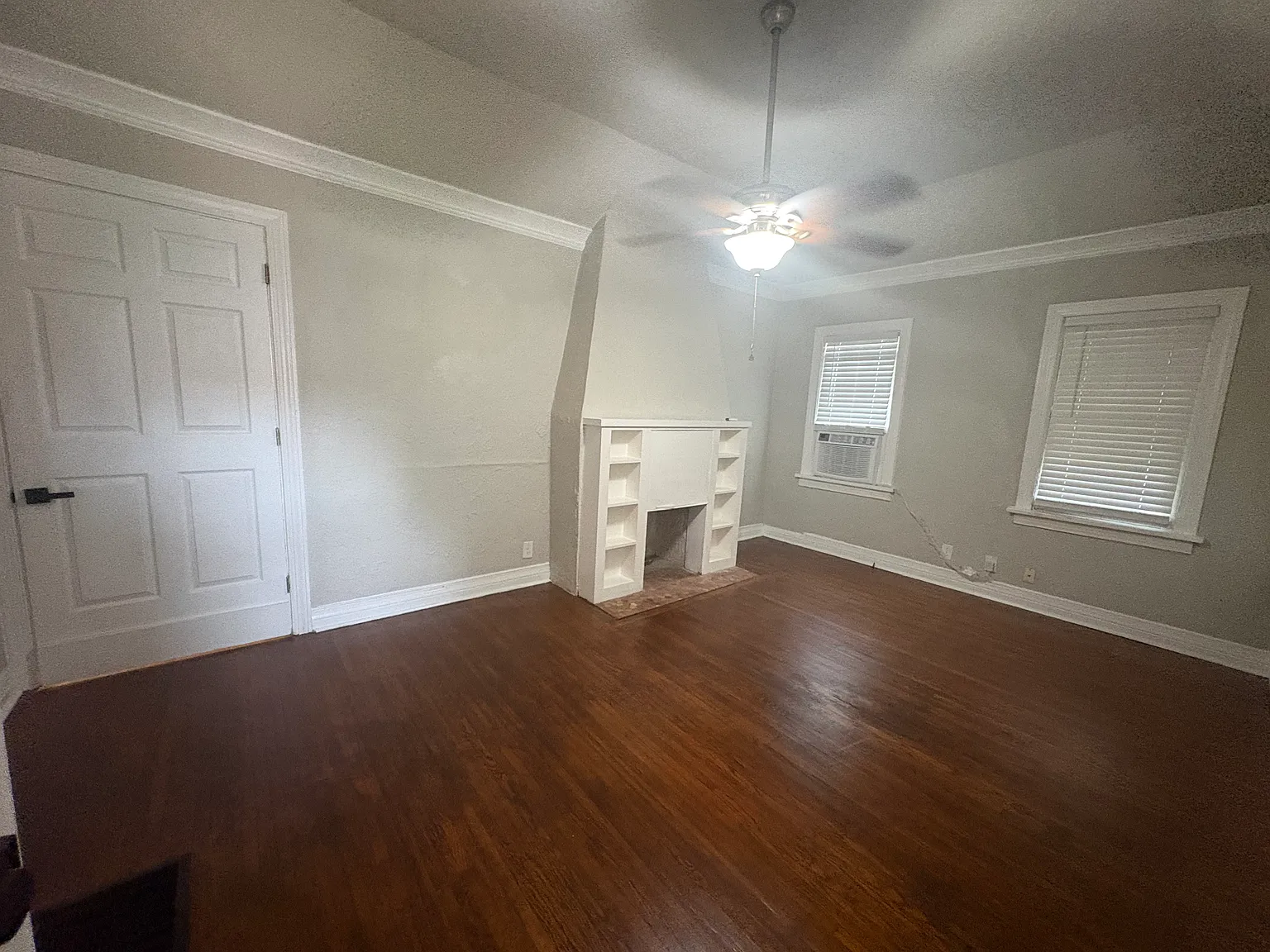 2 bed, 1000 sqft, $1,100 — Photo 3