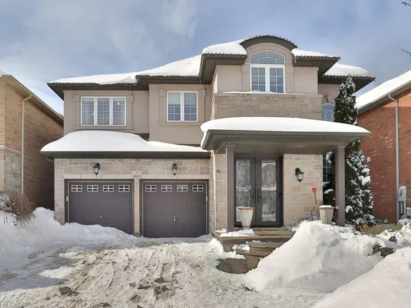 4663 Leanna Heights Rd, Burlington, ON L7M 0E6