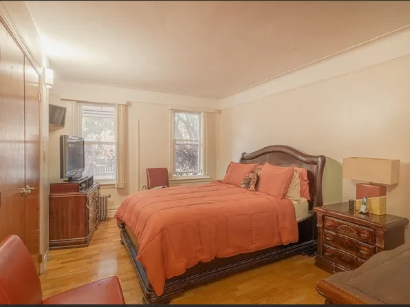 1390 Troy Avenue image 8 of 38