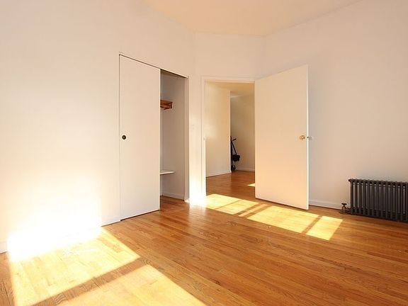 5th image of 242 E 50th St APT 6B