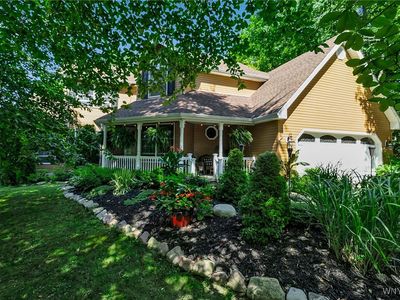 1898 Hanley Dr, Lake View, NY, 14085