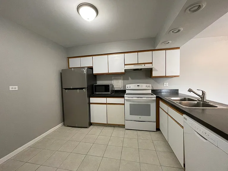 4400 W Euclid Ave — Photo 7