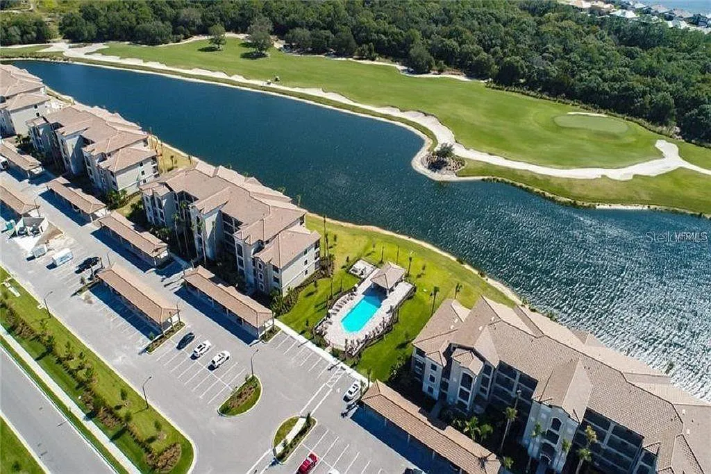 3 bed, 2.0 bath, 1286 sqft, $2,800 — Photo 1