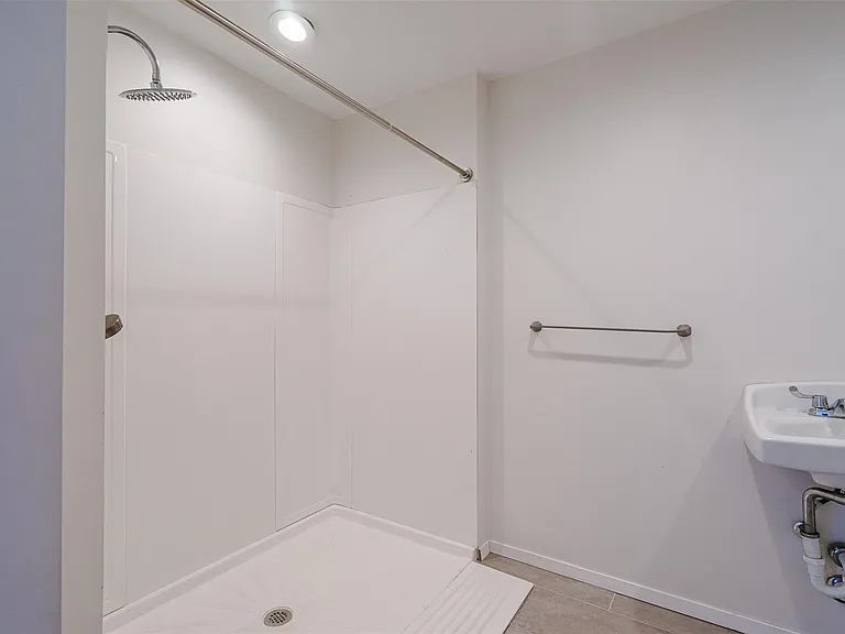 2106 Lamplight Village Cir #A — Photo 10