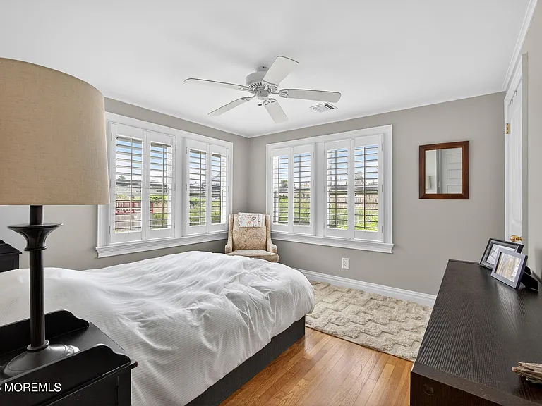 20 Bayonne Ave — Photo 16