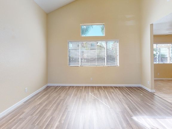 4th image of 23919 Constantine Dr
