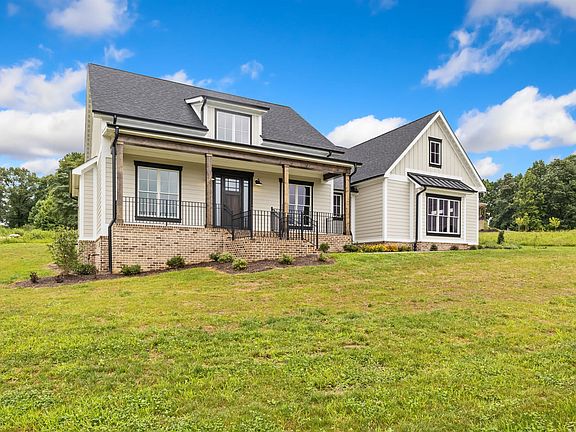 4th image of 14737 Washington Way