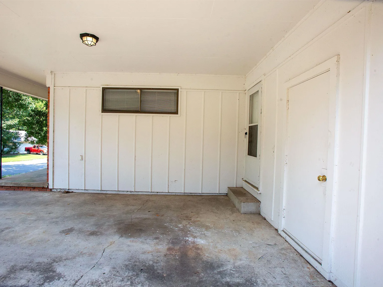 3 bed, 1.5 bath, 1292 sqft, $1,375 — Photo 4