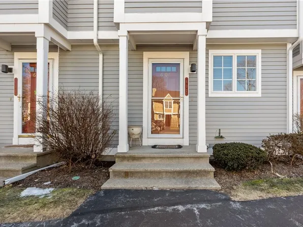 735 Willett Ave Unit 607, Riverside, RI 02915