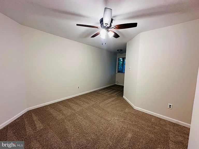 1105 Berwyck Ct — Photo 7