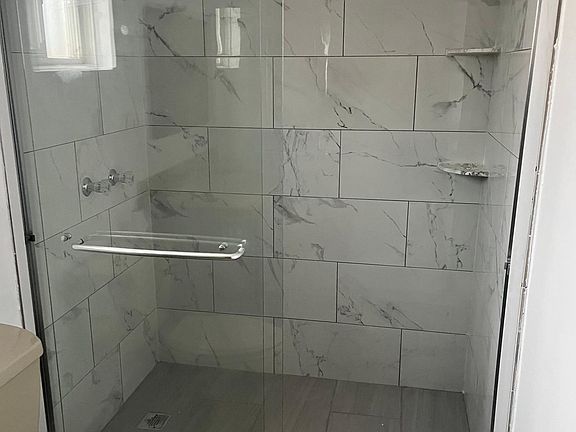5th image of 1403 Seaman Ave
