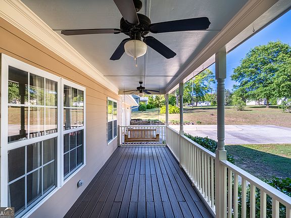 4th image of 1633 Cole Creek Rd