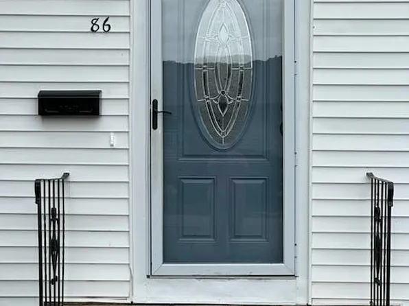 86 Seabrook Road, Hyannis, MA 02601