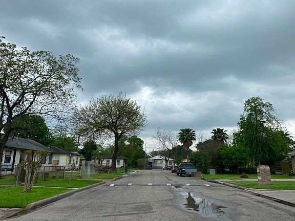 4th image of 2014 13th St