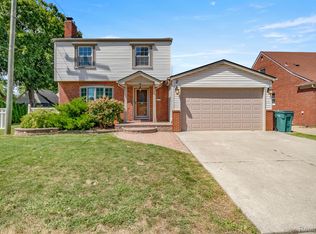 3626 Walnut St, Dearborn, MI 48124