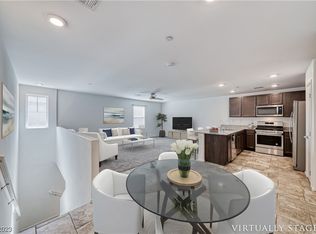 4576 Woolcomber St, Sunrise Manor, NV 89115