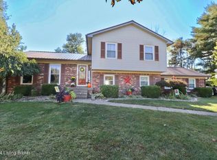 8302 Delightful Ct, Louisville, KY 40291