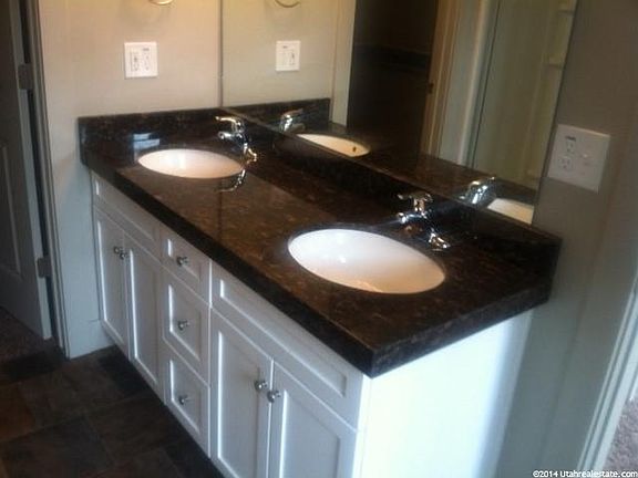 4th image of 717 W Kirkbride Ave