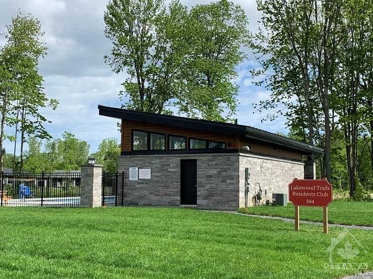 2nd image of 589 Shoreway Dr