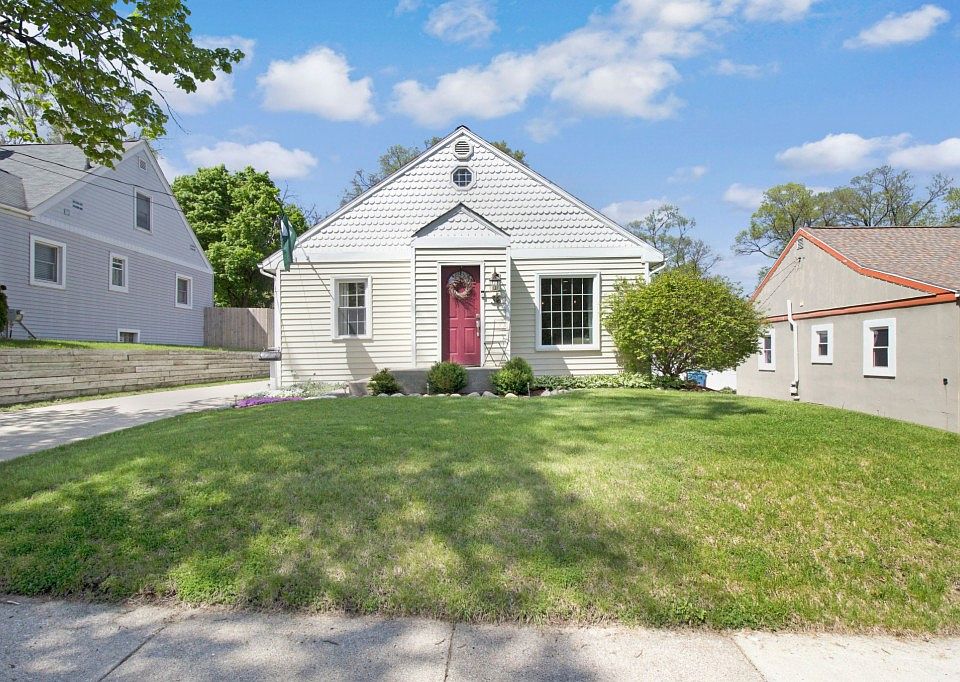 1st image of 36 Edgemoor Ave