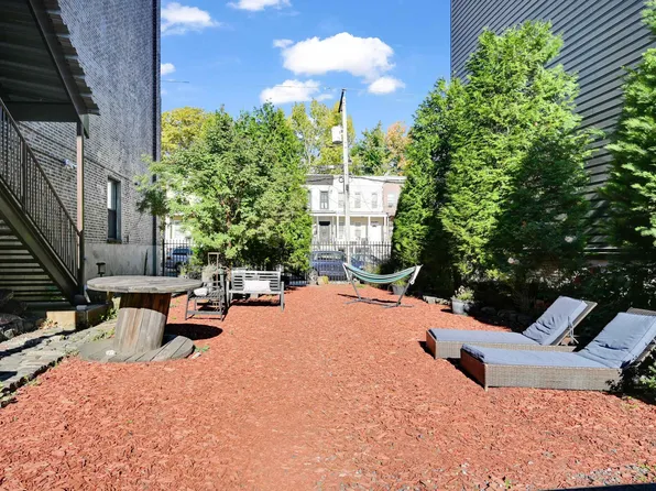 300 Communipaw Avenue image 32 of 34