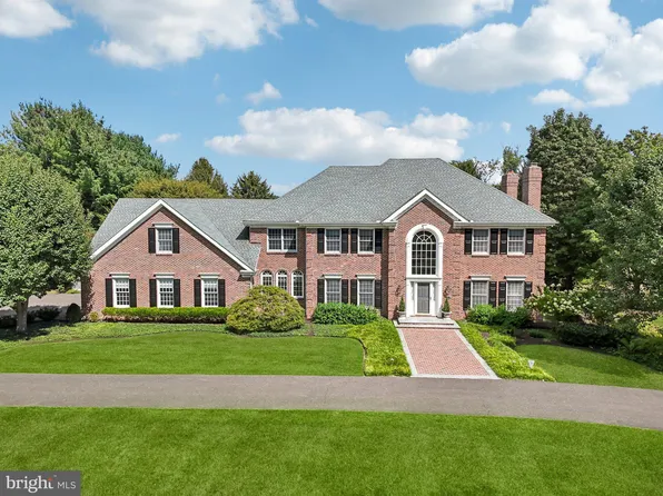 12 Paddock Dr, New Hope, PA 18938