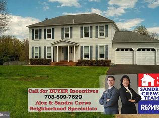 3503 Pecan Pl, Fairfax, VA 22033