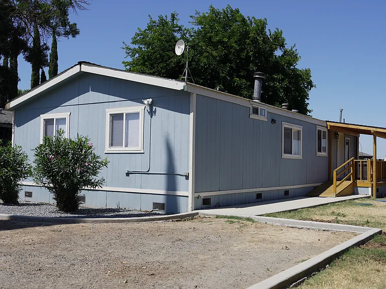 1279 Rita Mae Ave — Photo 1