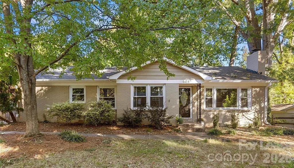 3 bed, 2.0 bath, 1593 sqft, $2,995 — Photo 1