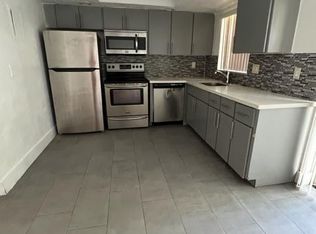 2612 NW 52nd Ave, Fort Lauderdale, FL 33313