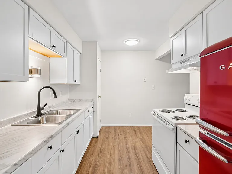 3200 Indiana St #203 — Photo 10