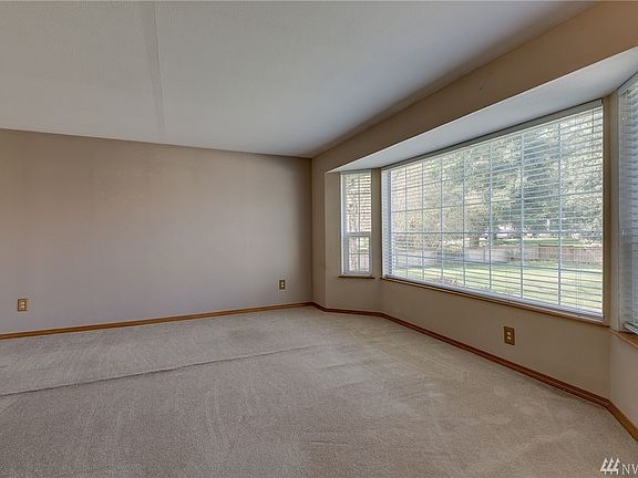 4th image of 15011 115th Avenue Ct E