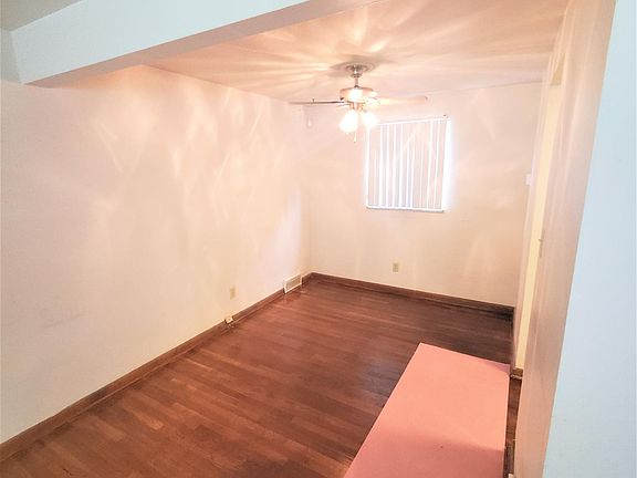 3rd image of 208 Lynnwood Dr