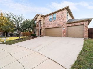 809 Waller Dr, Fate, TX 75087