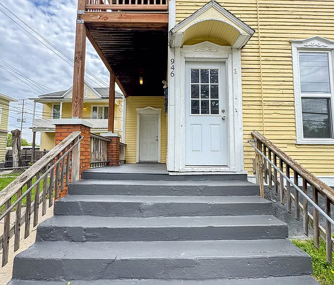 946 Muskegon Ave NW #3 — Photo 3