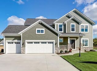 3225 Blue Star Cir, Racine, WI 53406