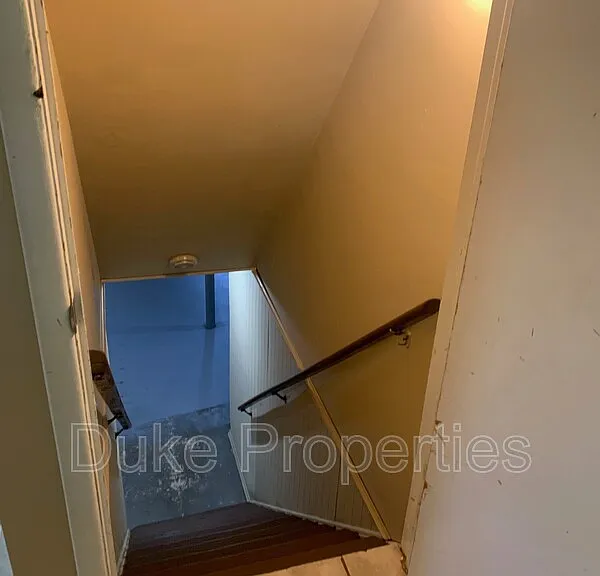 261 Morrow Dr — Photo 9