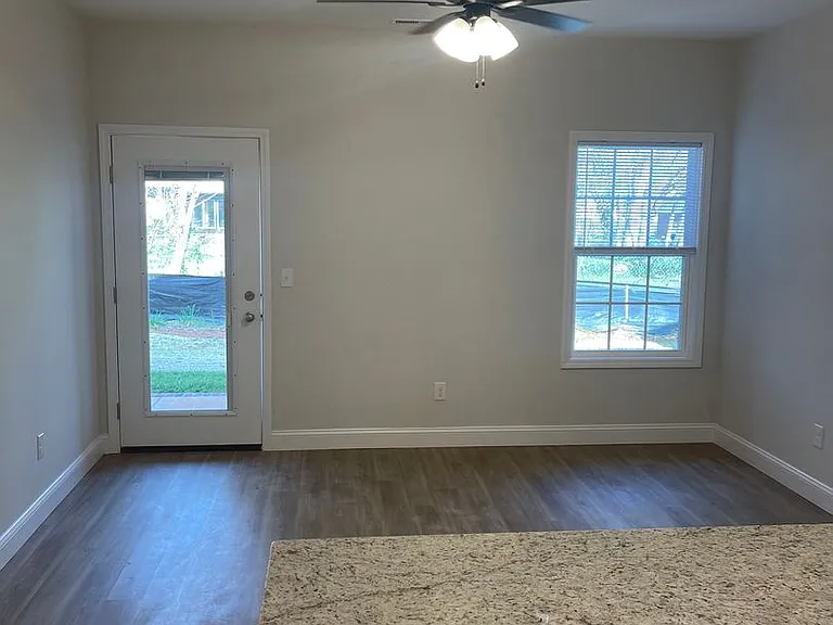 155 Megan Ct #1 — Photo 4