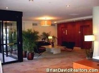 29 S Cedar Grove Ave, Margate, NJ 08402