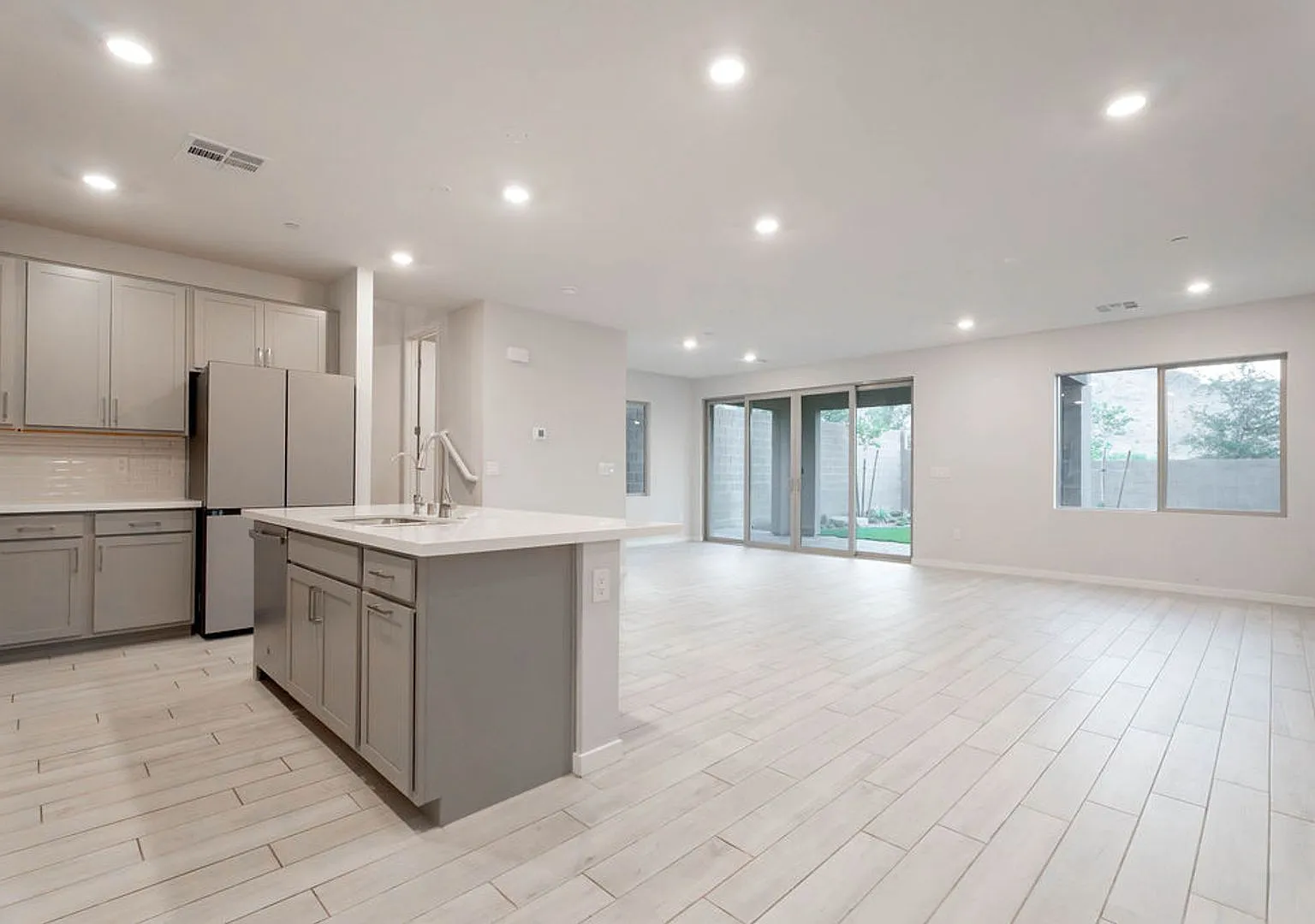 11620 Desert Hollow Avenue, Las Vegas, NV 89138 — Photo 4