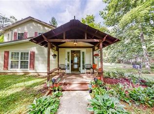 449 New Haw Creek Rd, Asheville, NC 28805