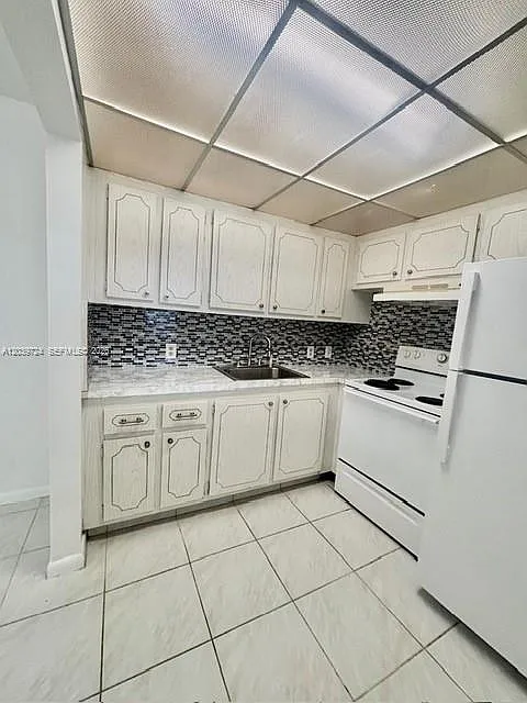 Mansfield At Century Vill — Photo 4