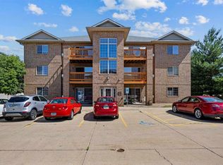 620 Colton Cir NE UNIT 11, Cedar Rapids, IA 52402