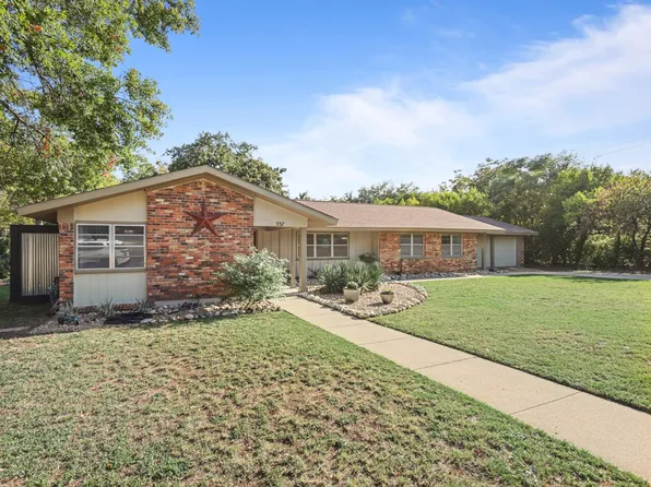 537 Elm St, Hurst, TX 76053