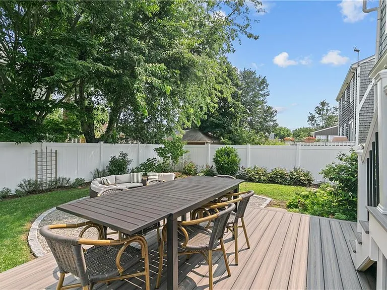 59 Berkley Ave — Photo 24