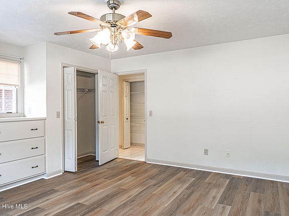 5th image of 760 Pinehurst Trace Drive