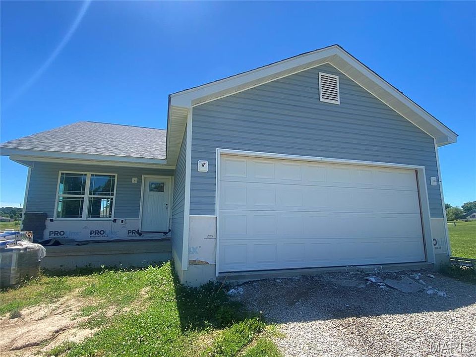 1st image of 1406 Heather Ln