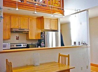 800 Polk St #203, Port Townsend, WA 98368